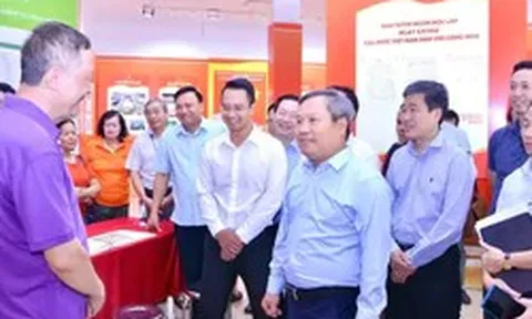 Chủ tịch Hà Nội lưu ý việc xây các công trình quanh hồ Gươm