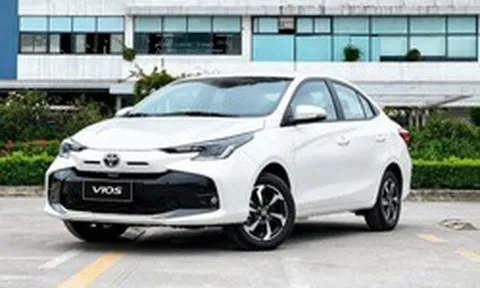 Toyota Vios lấy lại ngôi đầu sau đúng 1 tháng bị Honda City vượt mặt, khoảng cách doanh số vẫn hơn 1.300 xe