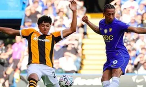 Tân binh Hull City tiếp tục đà thăng hoa ở Premier League