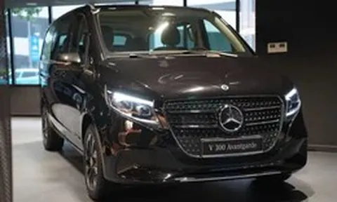 Tin tức giá xe: Mercedes-Benz V-Class giảm giá kỷ lục ở đại lý