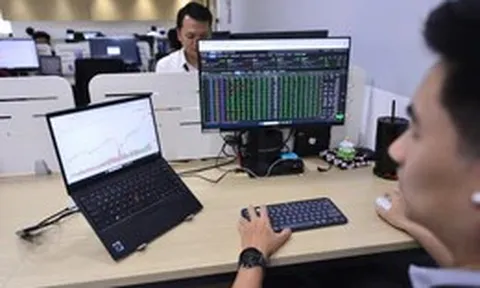 'Hồi hộp' Fed trước giờ quyết định lãi suất, Việt Nam sẽ chịu tác động thế nào nếu chốt tăng?
