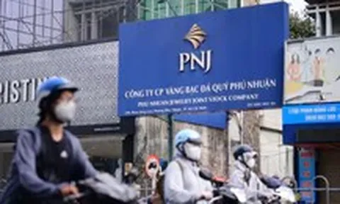 Hai quỹ Dragon Capital mua lại gần 750.000 cổ phiếu PNJ chỉ một tháng sau khi bán hết