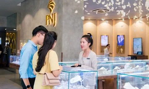 PNJ công bố thông tin bất thường về thời gian thanh toán cho khách bán vàng, kim cương