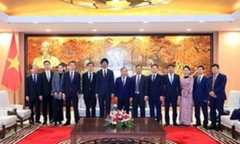 Hà Nội tăng cường hợp tác với Singapore về phát triển đô thị, đổi mới sáng tạo