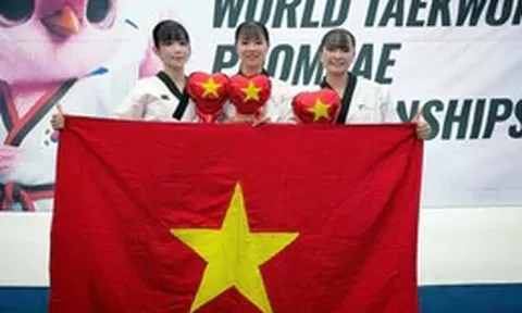 Châu Tuyết Vân cùng đồng đội bảo vệ thành công HCV taekwondo thế giới