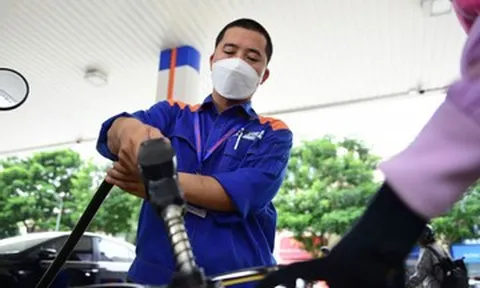 Giá xăng dầu hôm nay 22/9: Thế giới giảm mạnh, trong nước sắp điều chỉnh