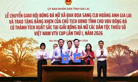 Hoàng Anh Gia Lai chính thức tiếp nhận đội bóng nữ Đak Đoa