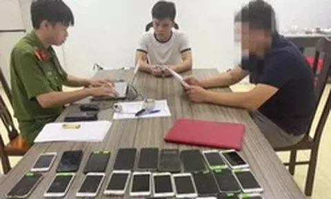 Kịch bản lừa tiền của 8 đối tượng giả danh shipper