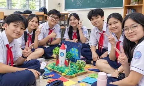 TP.HCM cấm quỹ lớp, xuất hiện 'phí hoạt động'?