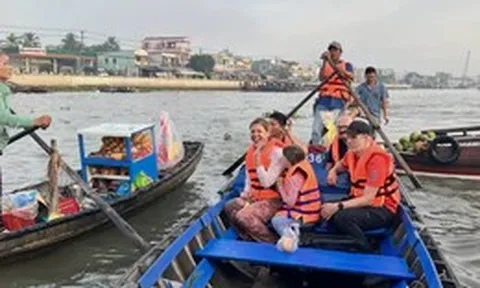 Chợ nổi Cái Răng phải có món ăn ngon, tiện lợi cho du khách, vừa mang dấu ấn địa phương