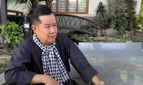 Nam NSND đình đám bỏ TP.HCM về bán cà phê, đồ ăn sáng ở đường Nguyễn Trung Trực, An Giang