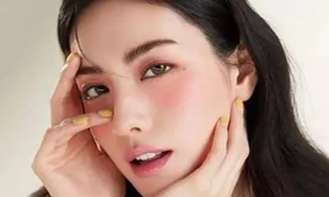 Mỹ nhân có gương mặt đẹp nhất thế giới xin lỗi