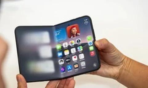 Chủ tịch hệ sinh thái Android nói về iPhone Duo: “Tương lai thường xuất hiện trước trên Android”