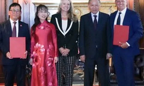 Vietjet ký kết với Starlink đưa internet tốc độ cao lên các chuyến bay
