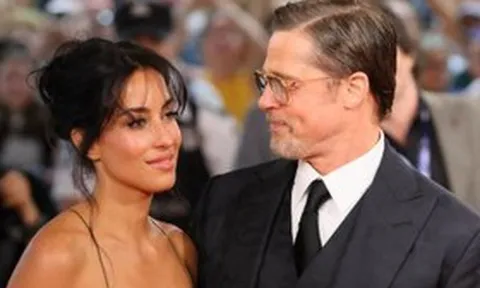 Bạn gái kém tuổi của Brad Pitt bị chê