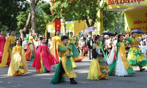 Festival Thu Hà Nội dời lịch sang tháng 10, hé lộ loạt không gian đặc sắc