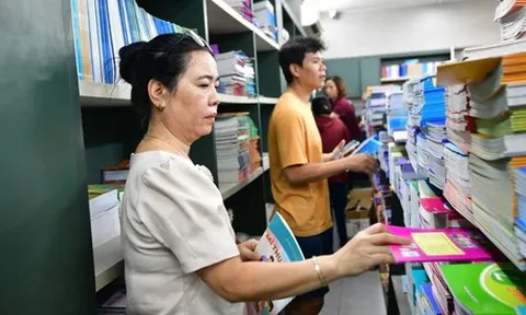 Bộ GD-ĐT: Đã bổ sung đủ 776.259 bản sách giáo khoa còn thiếu, sẽ kiểm điểm từng người liên quan