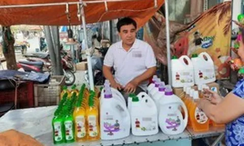 Nam nghệ sĩ Việt đình đám bán nước giặt rửa khắp cả nước, ở biệt thự 21 tỷ
