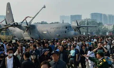 Triển lãm quốc phòng dự kiến có máy bay C-130J, pháo phản lực HIMARS, xe chiến đấu Stryker của Mỹ