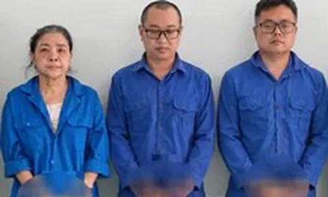 Khởi tố bà Nguyễn Thị Hồng Phượng và 2 đồng phạm in 21.000 quyển sách không phép