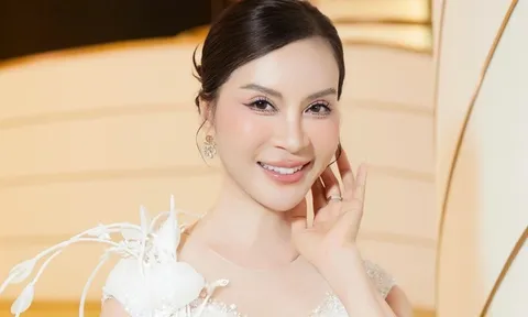 Cuộc sống bên trong biệt thự triệu đô rộng 800m2 của "nữ hoàng ảnh lịch" Thanh Mai