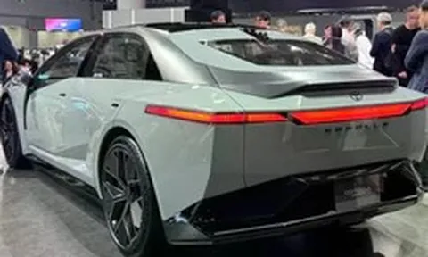 Xe Toyota bán chạy nhất mọi thời đại sắp có màn ‘lột xác’