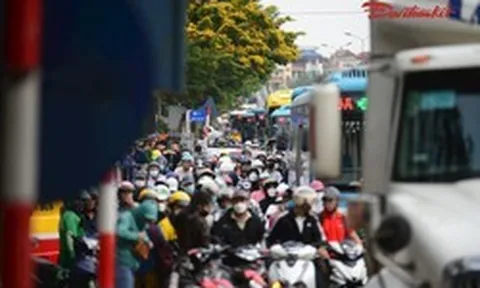 Hà Nội dùng Camera, GPS truy tìm nguyên nhân các điểm ùn tắc