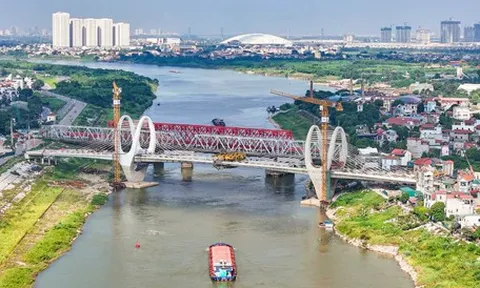 Toàn cảnh cầu dây văng nghìn tỉ vừa hợp long ở Hà Nội, dự kiến thông xe trong năm nay