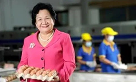 Ba Huân vướng nợ nần: Bà Huân ‘rút’, chưa đầy 5 tháng ba người thay nhau lãnh đạo doanh nghiệp