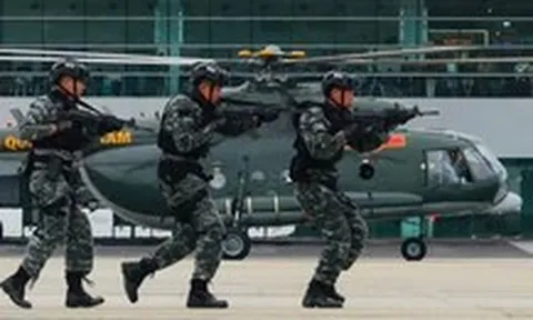 Lực lượng của quân đội, công an phối hợp diễn tập chống khủng bố, bạo loạn