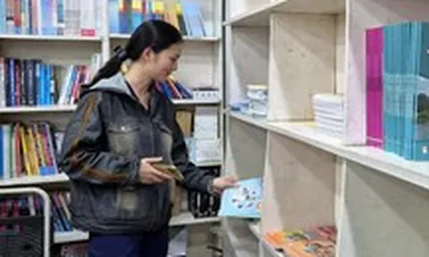 Chỉnh sửa sách giáo khoa: Giáo viên đề xuất bỏ 'Bắt nạt', đưa 'Con chào mào' từ lớp 6 lên lớp 11