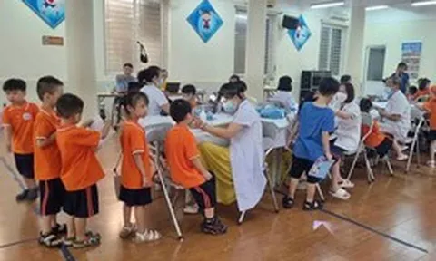 Đề xuất chính sách khuyến khích, thưởng đối với tập thể, cá nhân thực hiện tốt công tác dân số