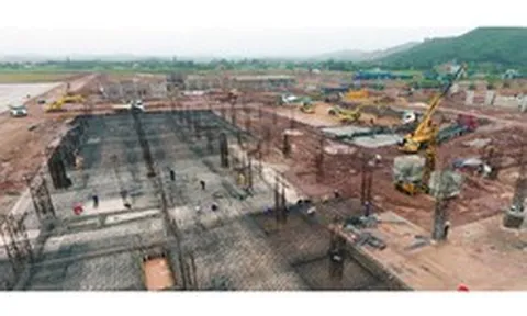 Mỹ có 90 năm kinh nghiệm nhưng vẫn rút lui, Việt Nam không có kinh nghiệm lại chỉ cần 2 năm hoàn thành công trình chưa từng có, ngốn hơn 143.000m3 bê tông cốt thép