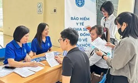 Đi làm ngoài xã an toàn khu, có được hưởng BHYT 100%?