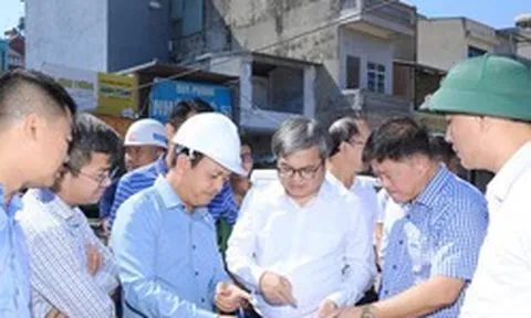 Tập trung tháo gỡ các điểm nghẽn, đẩy tiến độ Quốc lộ 6 đoạn Ba La - Xuân Mai