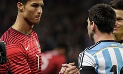 Bình luận gây bão của Ronaldo dưới bài đăng của Messi