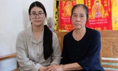 19 tuổi đi qua 3 cuộc chia ly, nữ sinh mồ côi làm công nhân đến tận ngày vô đại học