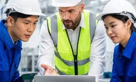 Công ty đổi địa chỉ có phải xin cấp mới giấy phép lao động?