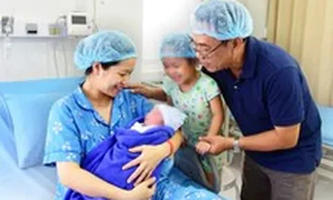 Con gái hay con trai, cha mẹ Việt có thực thương quý như nhau?