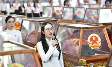 'Xin dâng hương những linh hồn bất tử' vang lên trong tổng duyệt Lễ truy điệu, an táng liệt sĩ tại công viên Lê Thị Riêng