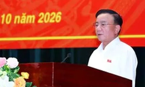 Ông Trần Cẩm Tú: Có hàng nghìn cơ sở in ấn mà để thiếu sách giáo khoa là có vấn đề