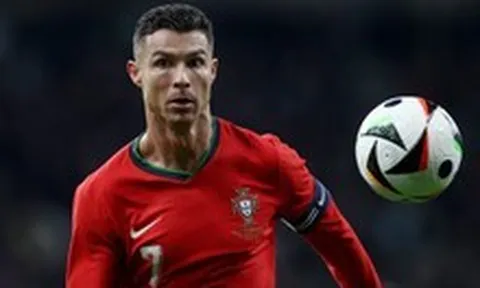 Sự thật cuộc phỏng vấn gây bão mạng của Ronaldo giữa lùm xùm bỏ tuyển Bồ Đào Nha