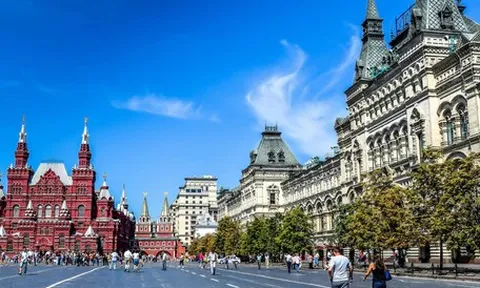 Nga miễn visa 30 ngày cho công dân Việt Nam từ 15-10