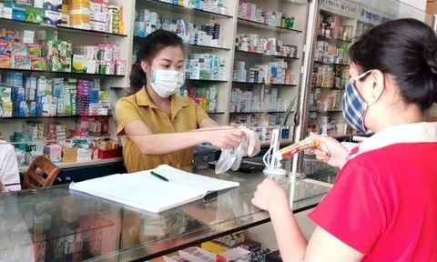 Người bệnh tự mua thuốc, thiết bị y tế chú ý thông báo liên quan đến BHYT