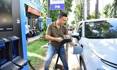 Sẽ miễn giấy phép công trình tạm, trạm sạc: 'Cú hích' hạ tầng và giao thông xanh ở TP.HCM