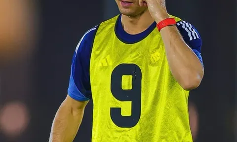 Tuyên bố gây xôn xao về Ronaldo