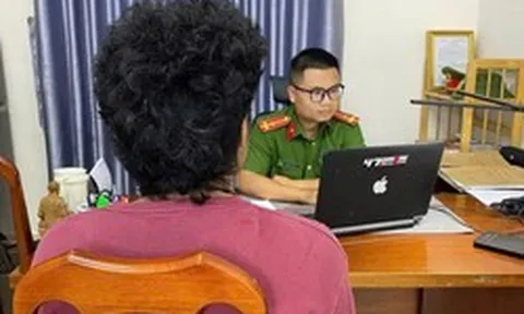 Nam sinh 2008 ở TP.HCM gọi điện nhờ bố mẹ chuyển khoản 1,2 tỷ đồng, 30 phút sau được công an đưa đi