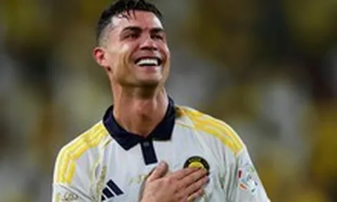 Không chỉ làm "công ăn lương", Ronaldo vung tiền mua cổ phần Al Nassr?