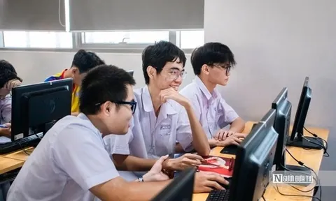 Bộ GD&ĐT cho phép các trường THCS, THPT kiểm tra định kỳ trên máy tính