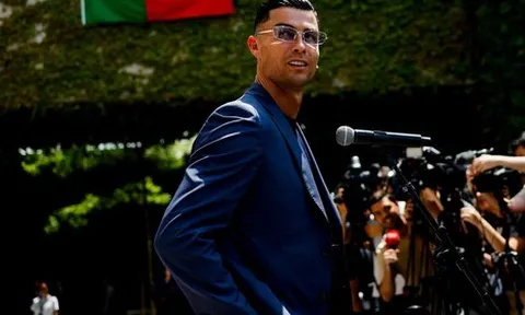 Chỉ duy nhất một đội bóng đủ sức hấp dẫn Ronaldo làm HLV